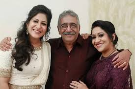 "ஐந்து ஆண்டுகளாக மேடையில் பாடவில்லை": தனது உடல்நிலை குறித்து உருக்கமாகப் பேசிய பாடகி சுஜாதா!